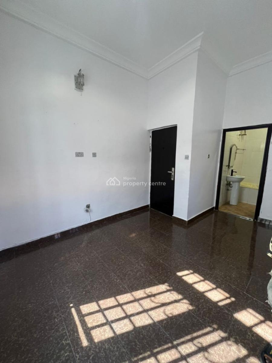 Spacious Single Room  Apartment Downstairs  with Stable Power Supply, East Side Estate, Agungi, Lekki, Lagos, Self Contain (single Rooms) for Rent