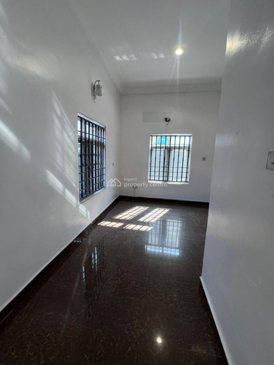 Spacious Single Room  Apartment Downstairs  with Stable Power Supply, East Side Estate, Agungi, Lekki, Lagos, Self Contain (single Rooms) for Rent