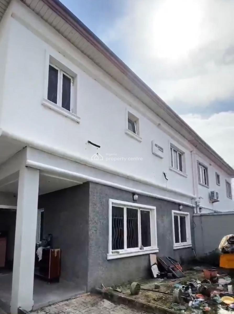 6 Bedroom Semi-detached Duplex with 2 Rooms Bq, Lekki Phase 1, Lekki, Lagos, Commercial Property for Rent