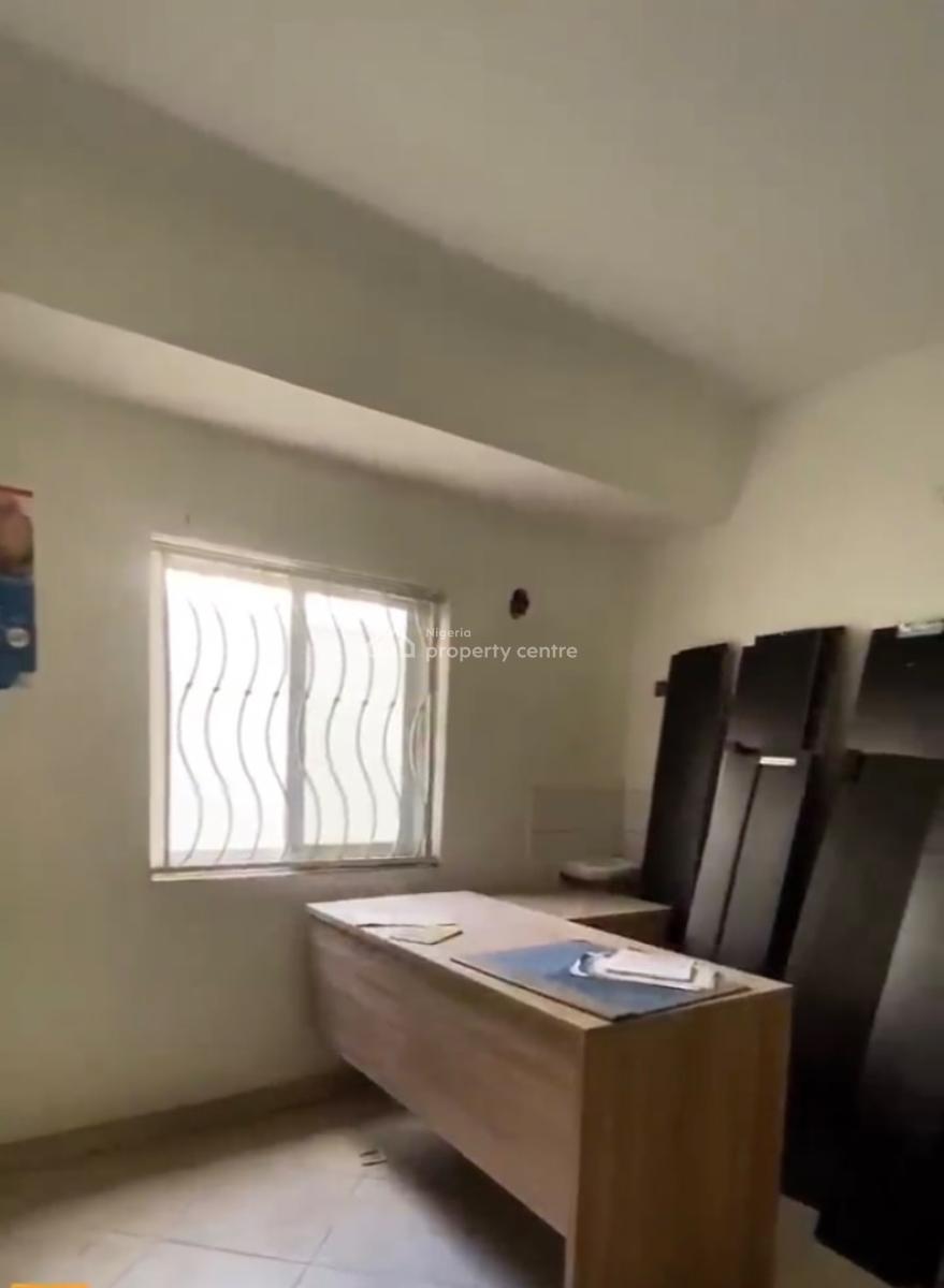 6 Bedroom Semi-detached Duplex with 2 Rooms Bq, Lekki Phase 1, Lekki, Lagos, Commercial Property for Rent