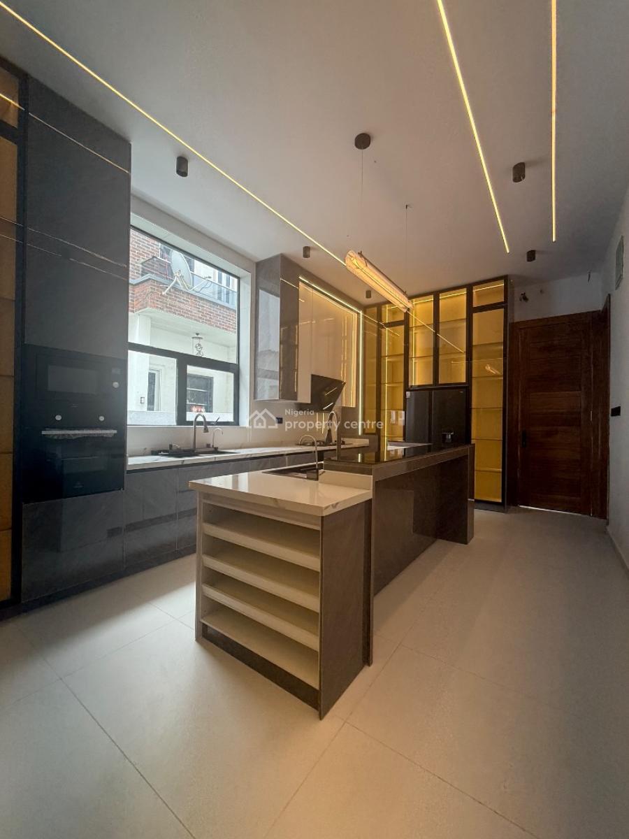 Spacious 5 Bedrooms Detached Duplex, Lekki County, Lekki, Lagos, Detached Duplex for Sale