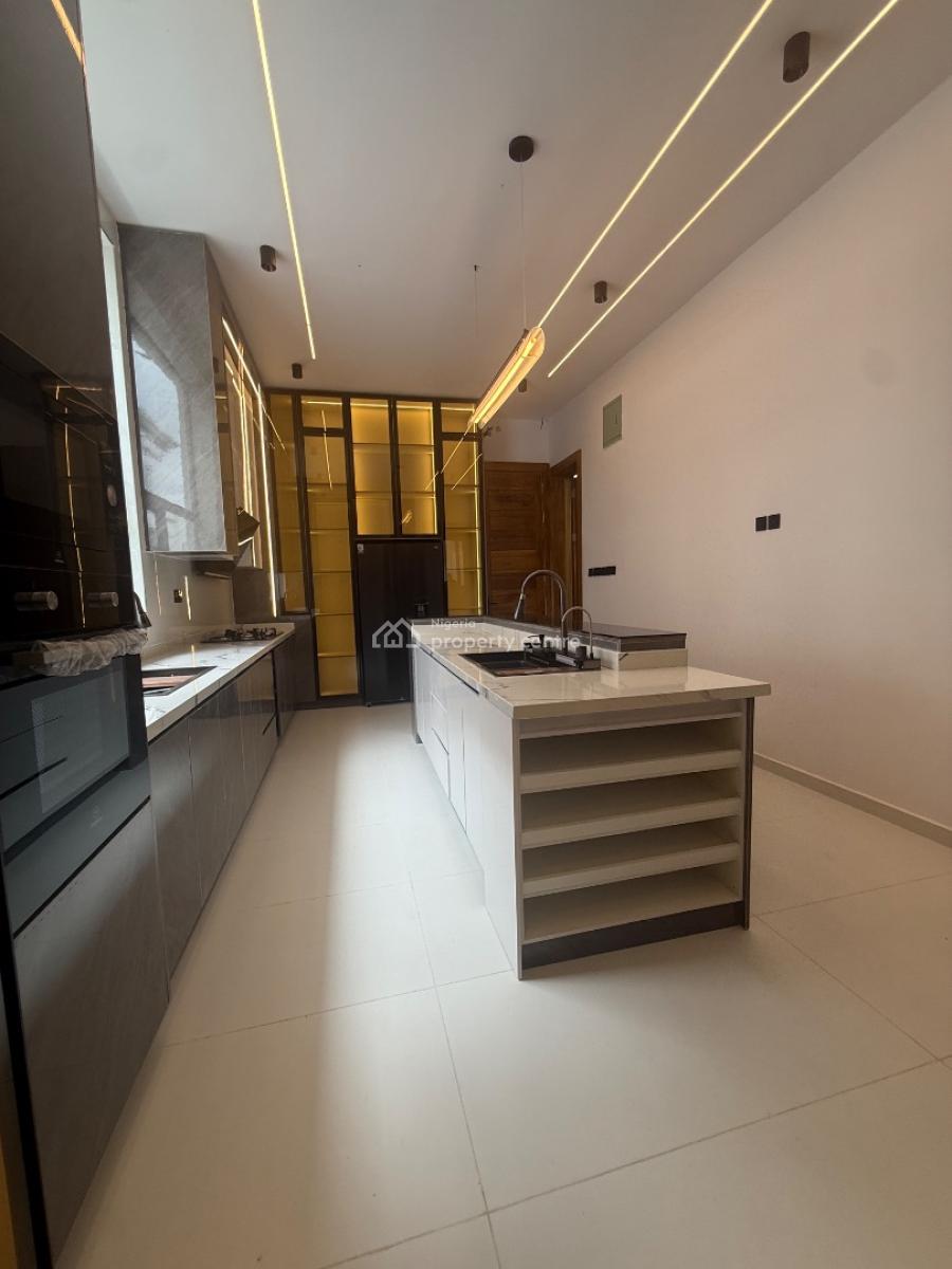 Spacious 5 Bedrooms Detached Duplex, Lekki County, Lekki, Lagos, Detached Duplex for Sale