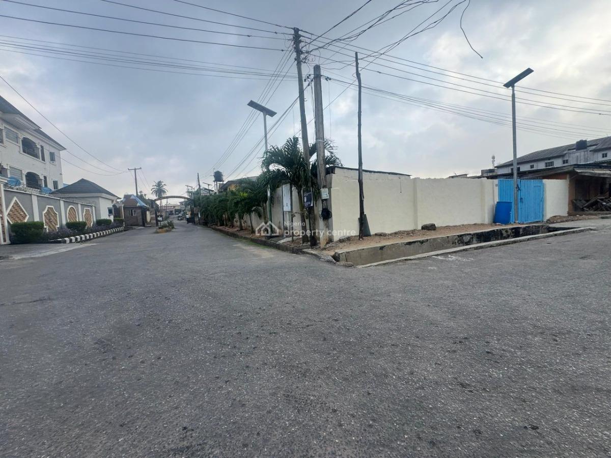 Land Measuring 350sqm with a Demolishable Structure, Ojodu Berger, Ojodu, Lagos, Land for Sale