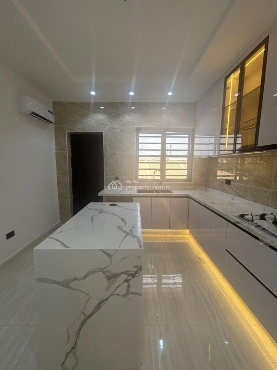 3 Bedroom Maisonette in Lekki Phase 1, Lekki Phase 1, Lekki, Lagos, Flat / Apartment for Rent
