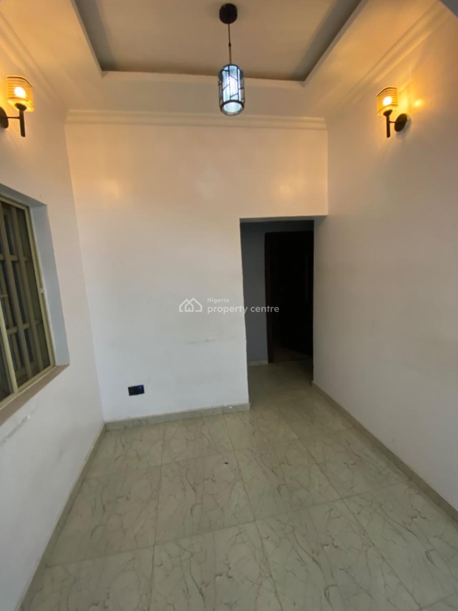 an Executive Three Bedroom Flat in a Fully Interlocked Gated Estate, Peace Land Estate Ogombo Off Abraham Adesanya Ajah., Lekki, Lagos, Flat / Apartment for Rent