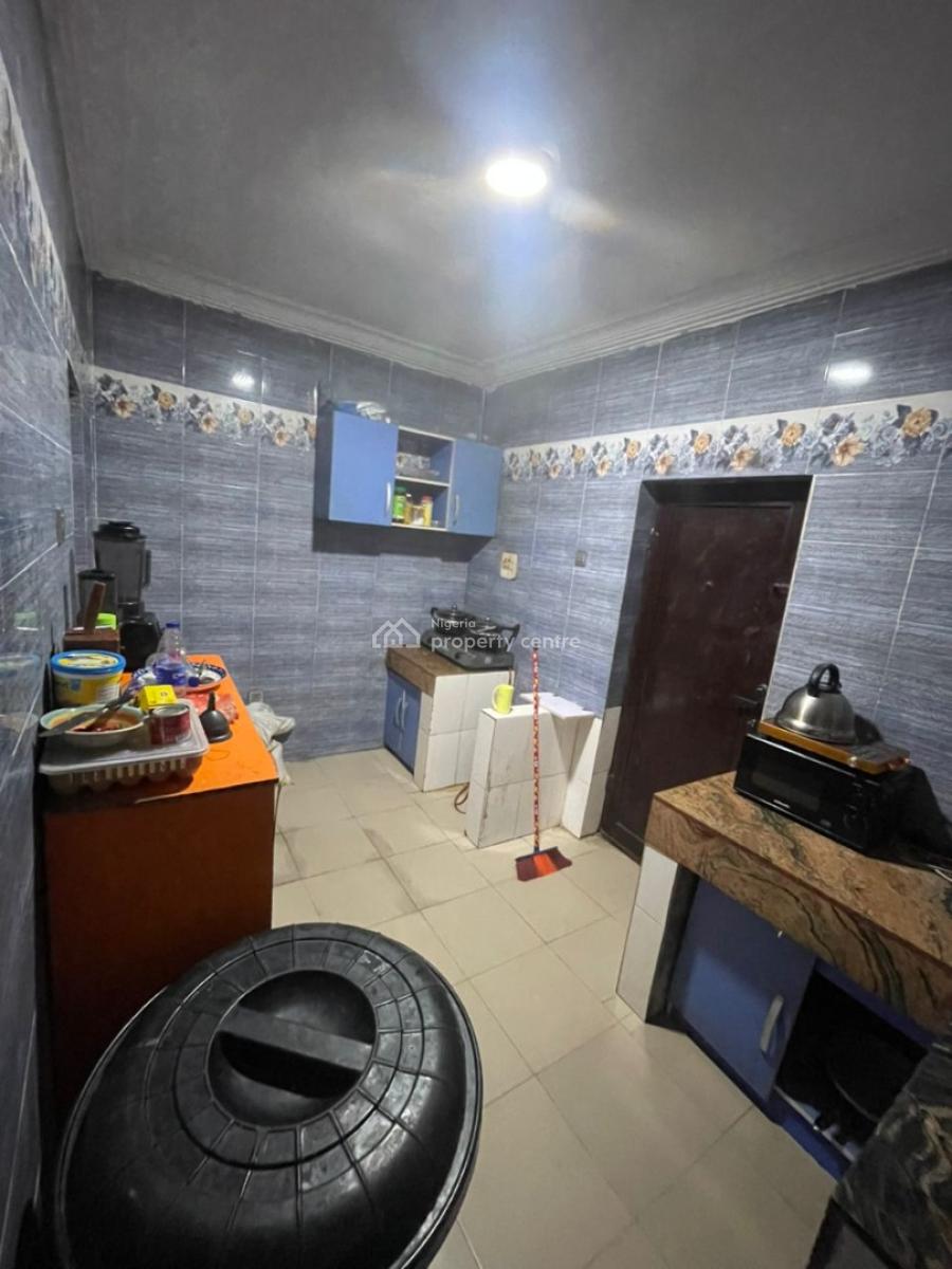 This Well-maintained 3-bedroom Apartment Offers Generous Living Spaces, Ogombo, Ajah, Lagos, Terraced Duplex for Rent