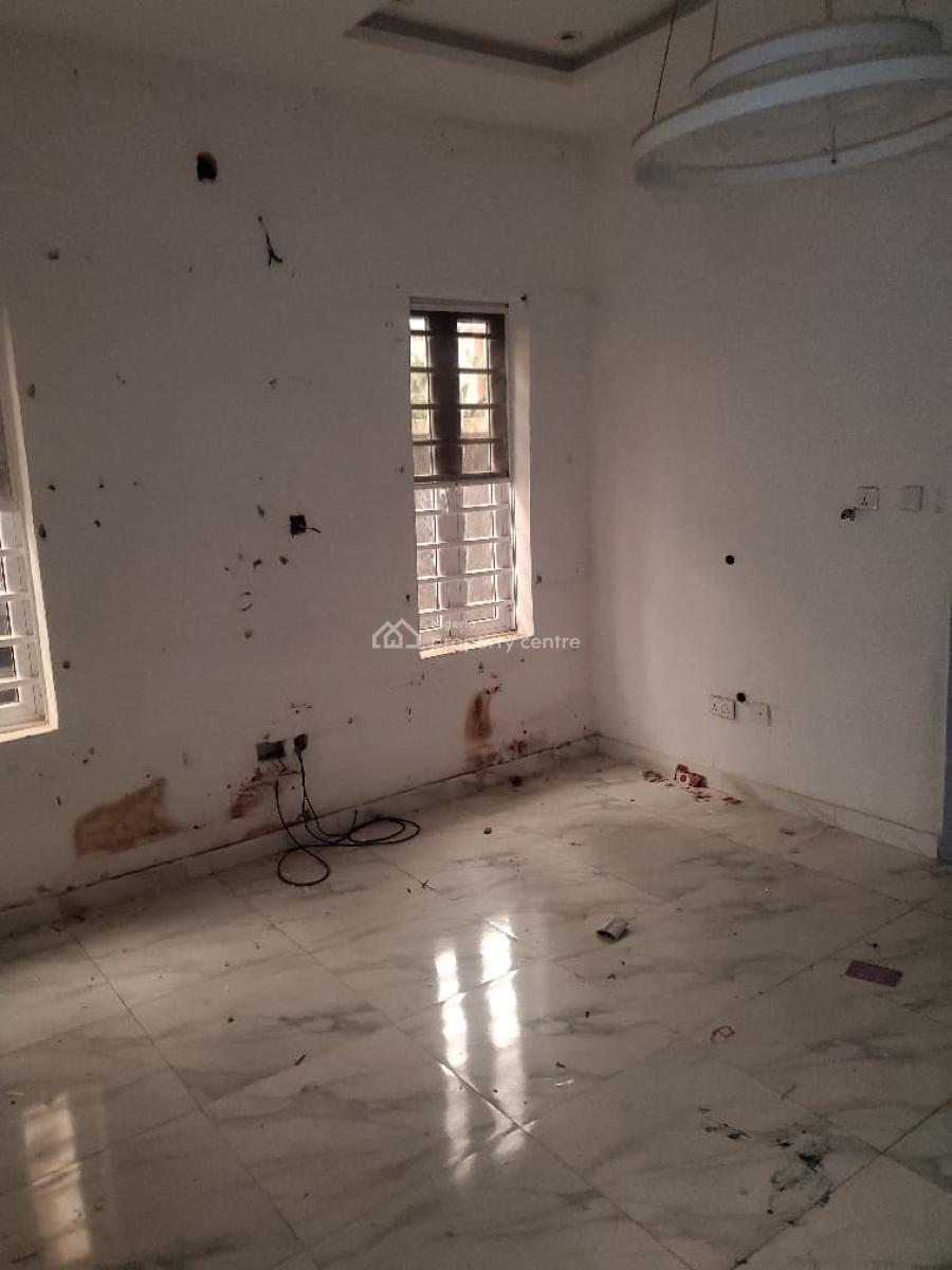 Spacious 4 Bedroom Terrace Duplex in a Secure Estate, Orchid, Lekki, Lagos, Terraced Duplex for Sale