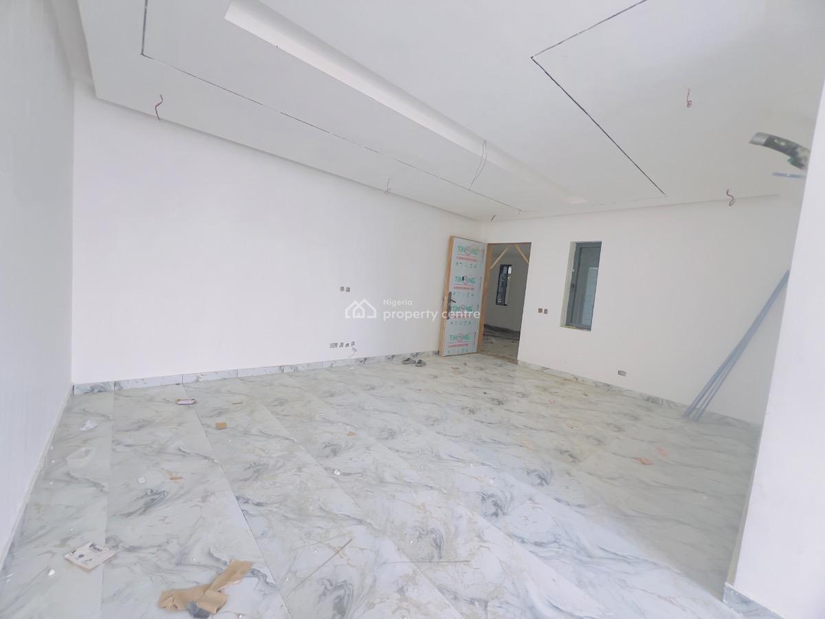 2 Bedroom Apartment, Orchid Road, Lekki, Lagos, Flat / Apartment for Sale