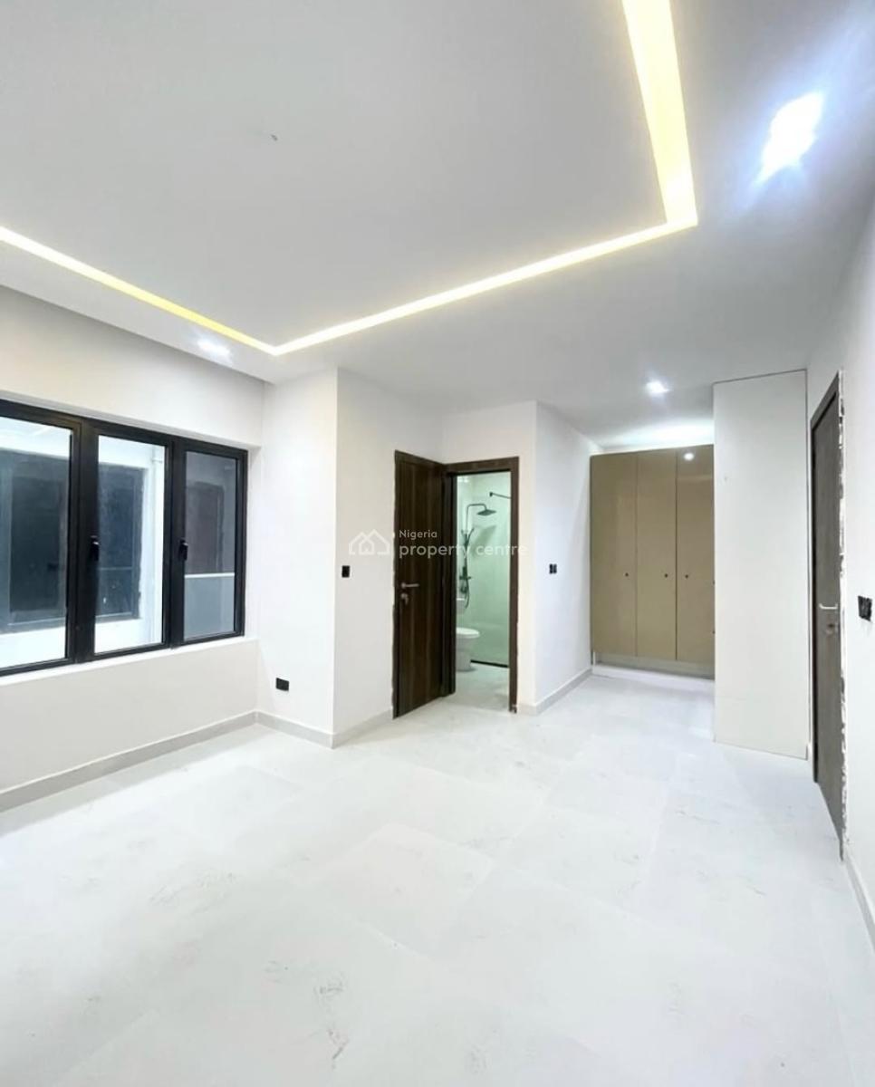 24/7  Power Supply 4 Bedroom En-suite Townhouse with an Enclosed Fitte, Lekki Phase 1, Lekki, Lagos, Terraced Duplex for Rent