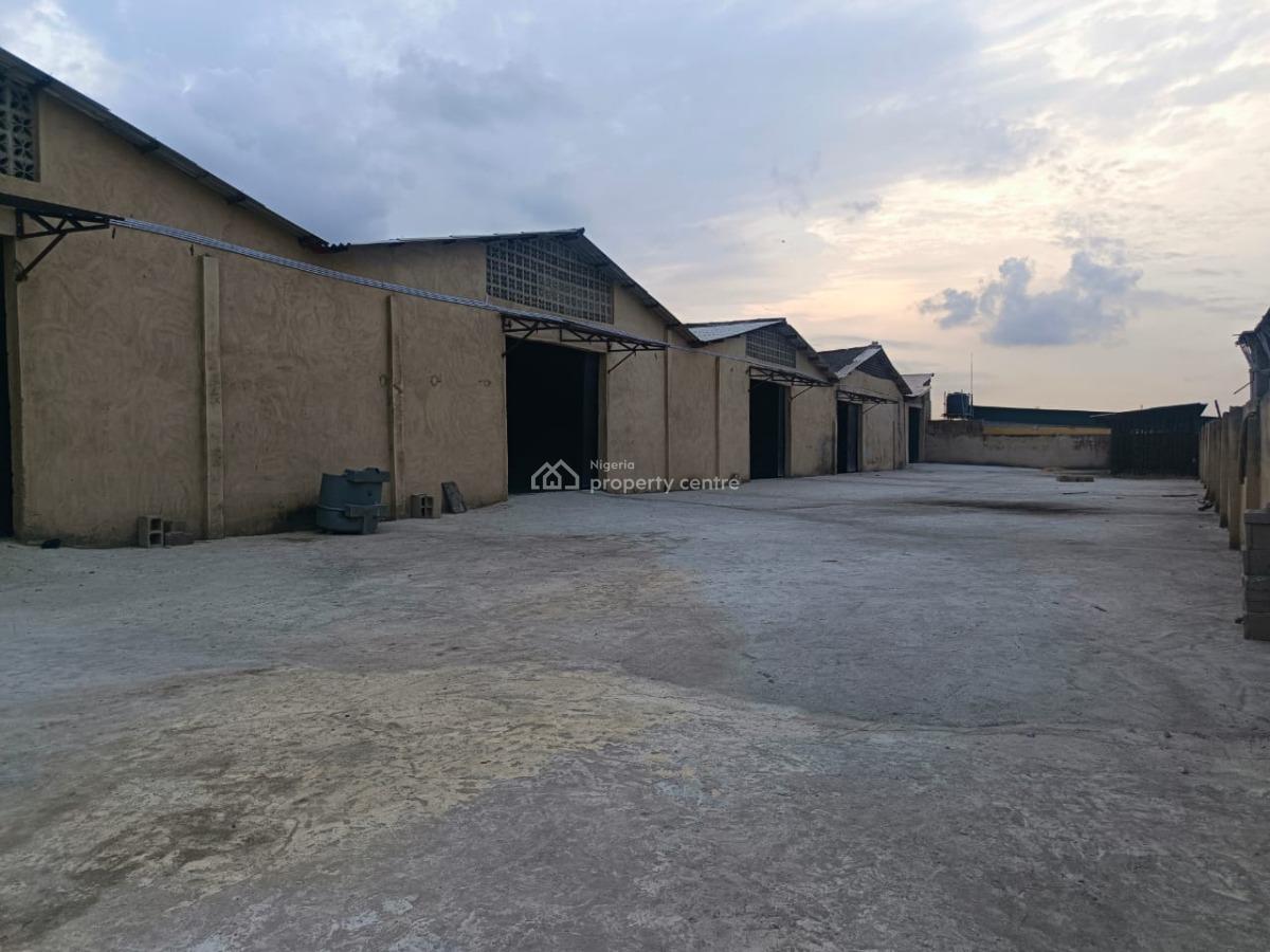 a Massive Warehouse 4nos of Approx 550sqmtrs and 1nos of 175 Sqmtrs, on The Road, Alapere, Ketu, Lagos, Warehouse for Rent
