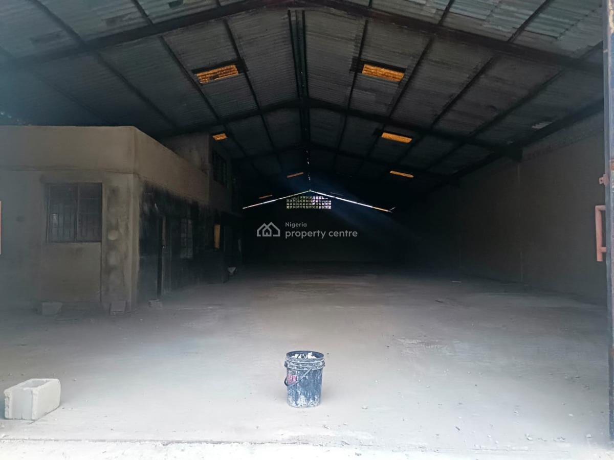 a Massive Warehouse 4nos of Approx 550sqmtrs and 1nos of 175 Sqmtrs, on The Road, Alapere, Ketu, Lagos, Warehouse for Rent
