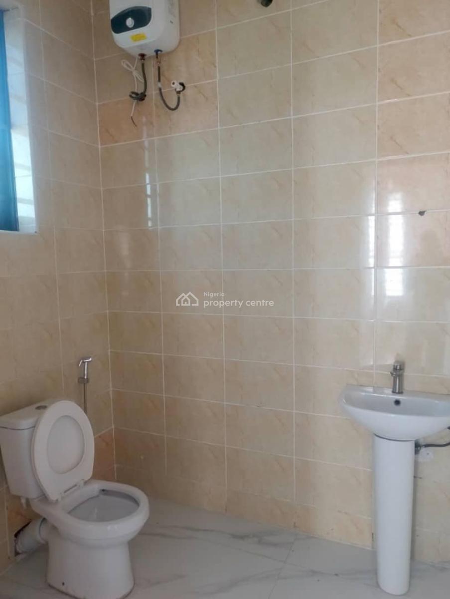 Newly Built Shared Compound 4-bedroom Semi-detached Duplex with Bq, Orchid, Lekki, Lagos, Terraced Duplex for Rent