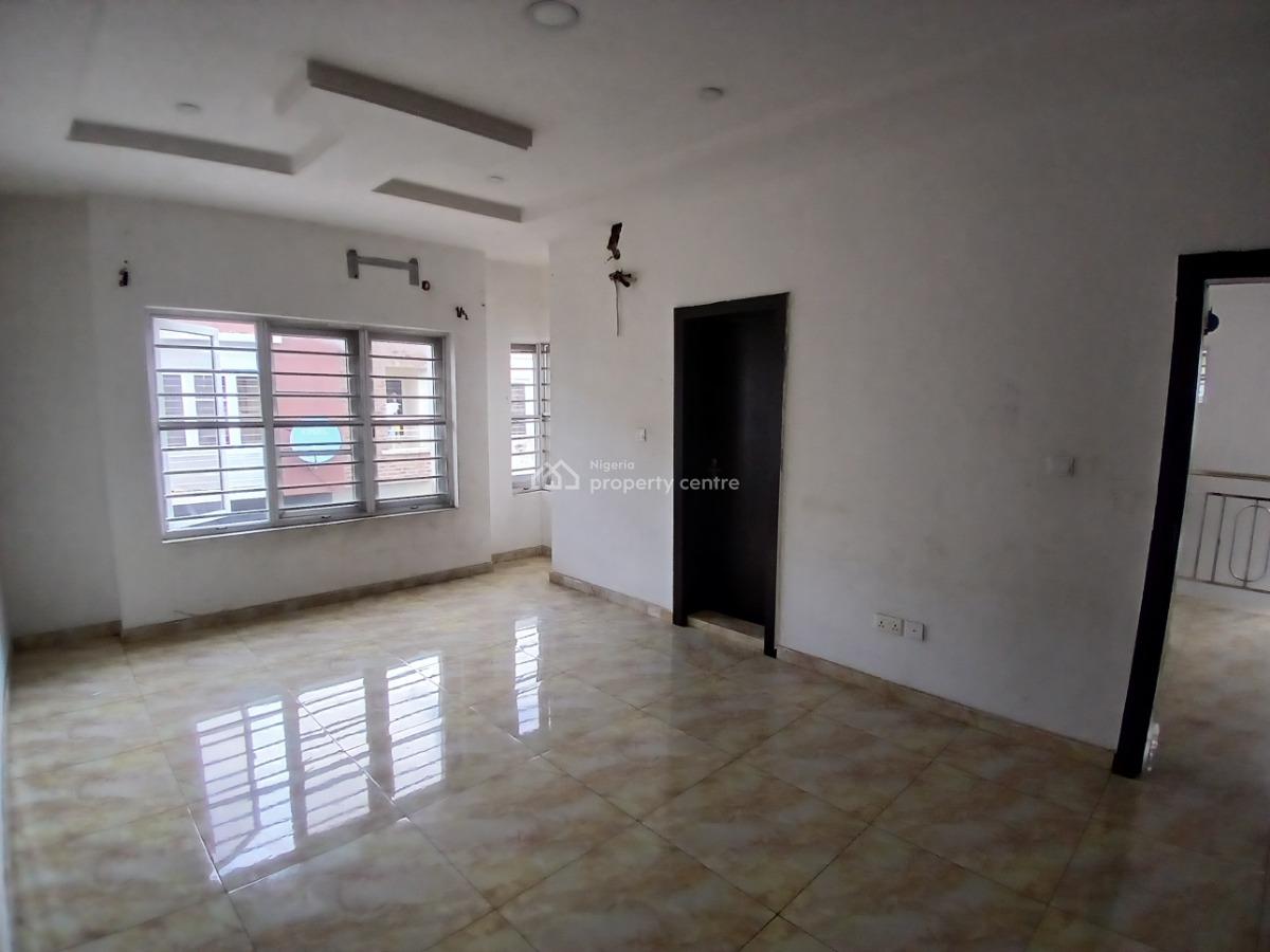 Massive Masters Bedroom Upstairs, By Lekki Gardens Phase 2, Ajah, Lagos, Flat / Apartment for Rent