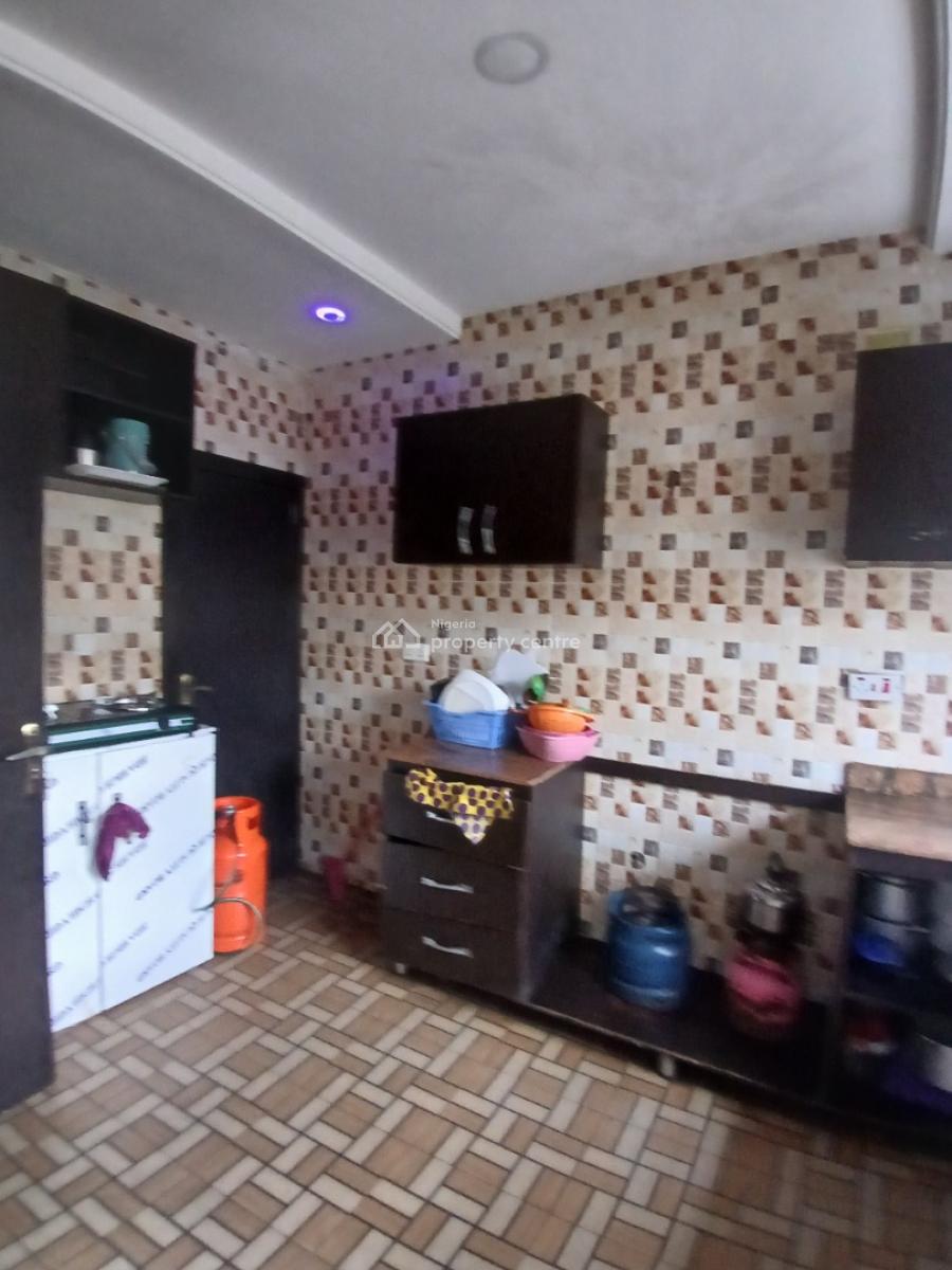 Massive Masters Bedroom Upstairs, By Lekki Gardens Phase 2, Ajah, Lagos, Flat / Apartment for Rent