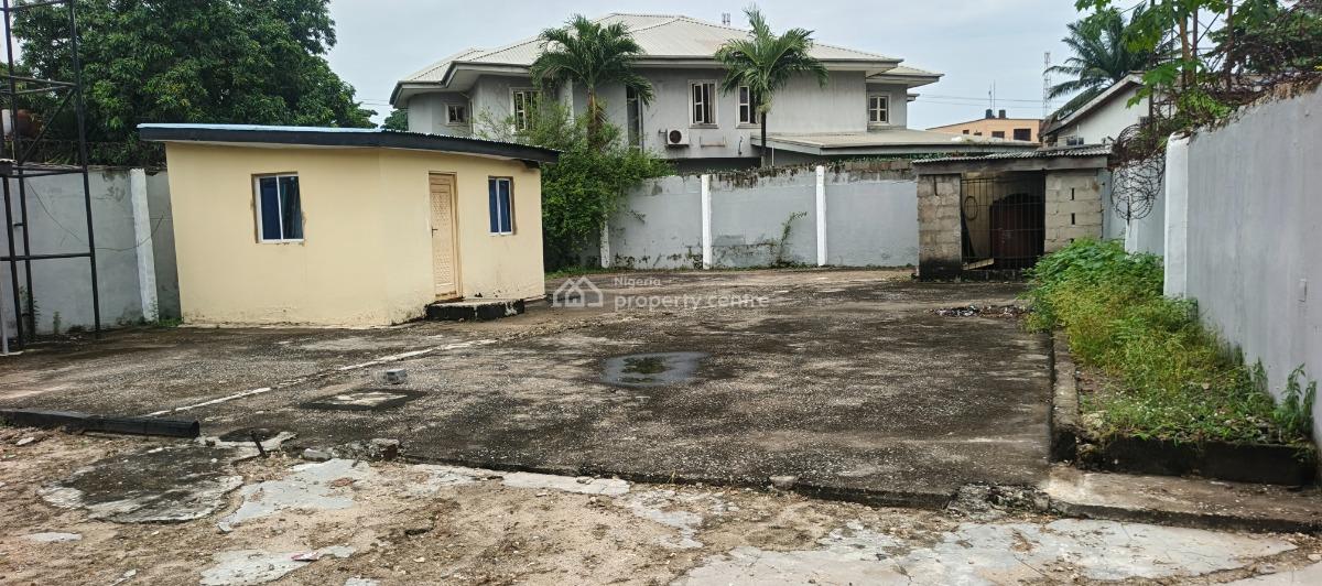 4 Bedroom  Duplex  Sitting on 1,280 Sqm., 1b, Rycroft Road, Off Liverpool Road., Apapa, Lagos, Semi-detached Duplex for Sale