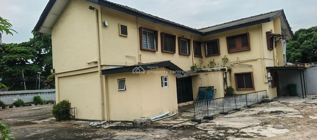 4 Bedroom  Duplex  Sitting on 1,280 Sqm., 1b, Rycroft Road, Off Liverpool Road., Apapa, Lagos, Semi-detached Duplex for Sale