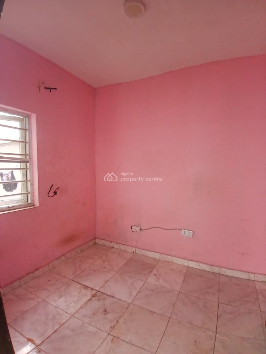 a Room Bq in a Shared Apartment, By Lekki Gardens Phase 2, Ajah, Lagos, Flat / Apartment for Rent