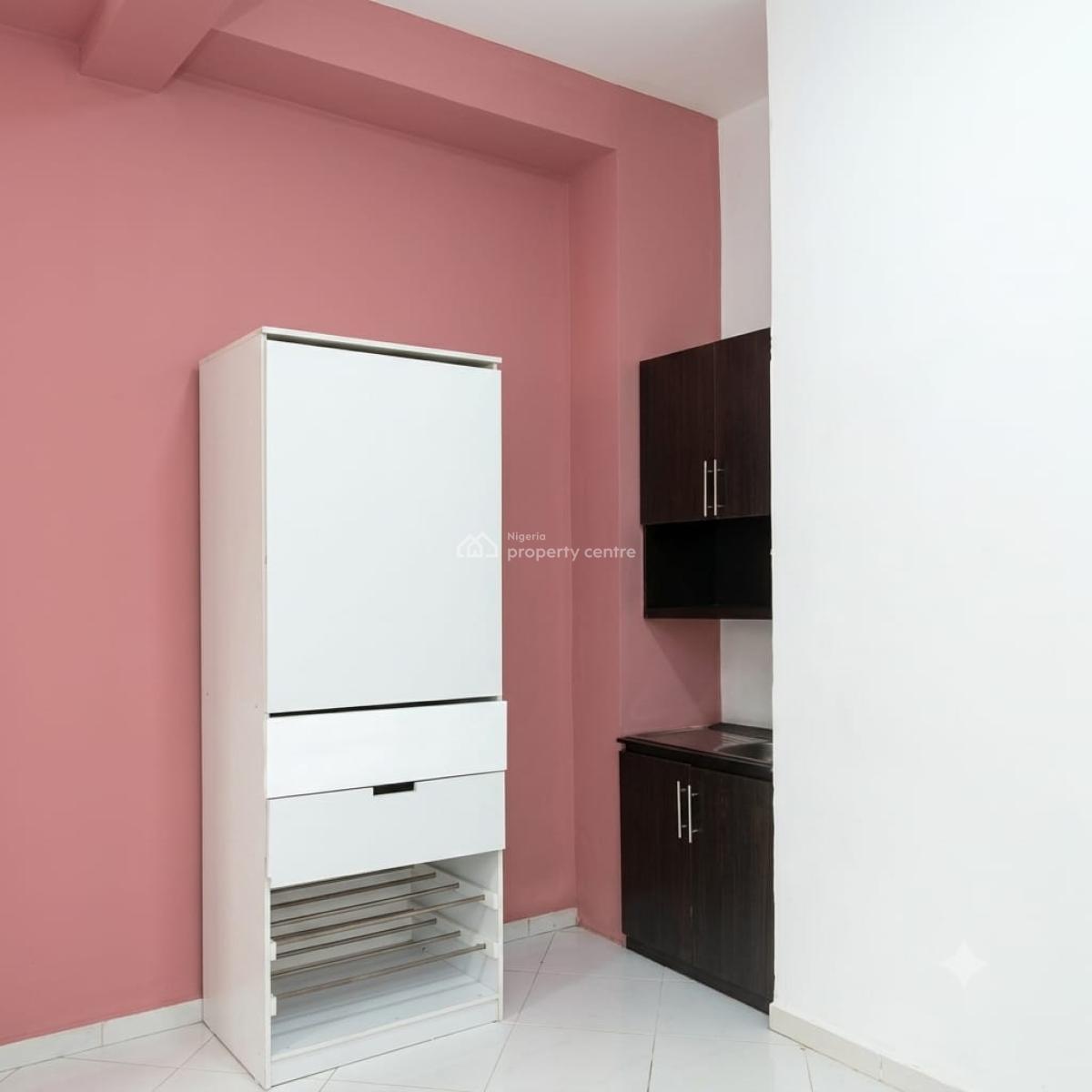 Decent Studio Apartment, Lekki Phase 1, Lekki, Lagos, Flat / Apartment for Rent