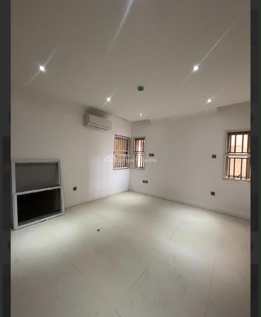 Newly Renovated 3-bedroom Flat with Bq, Ikoyi, Lagos, Flat / Apartment for Rent