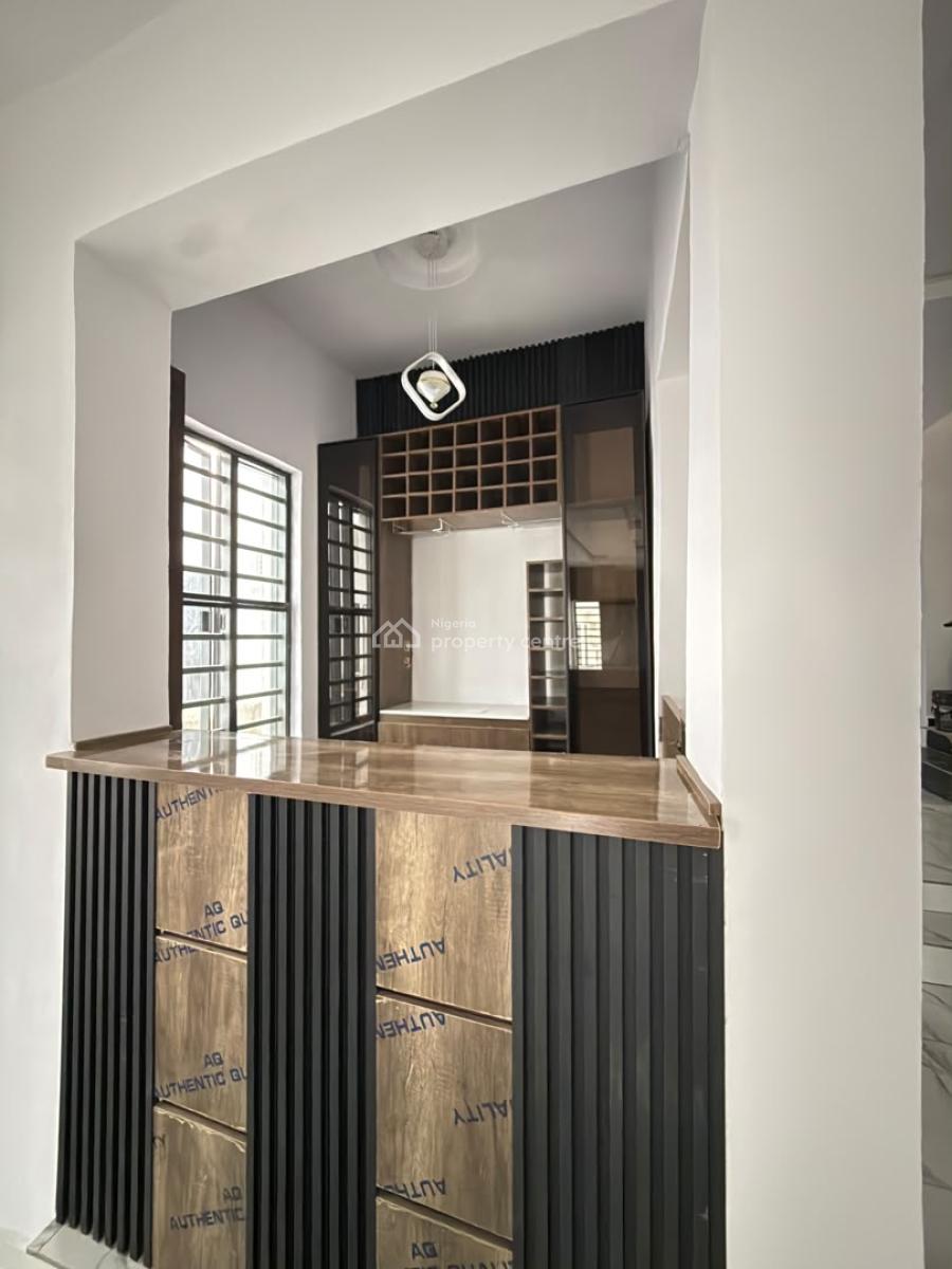 Luxury 4-bedroom Duplex with Bq in Engr. Lere Adigun Gra, Bashorun, Ib, Engr Lere Adigun Gra, Bashorun, Ibadan., Ibadan, Oyo, Detached Duplex for Sale