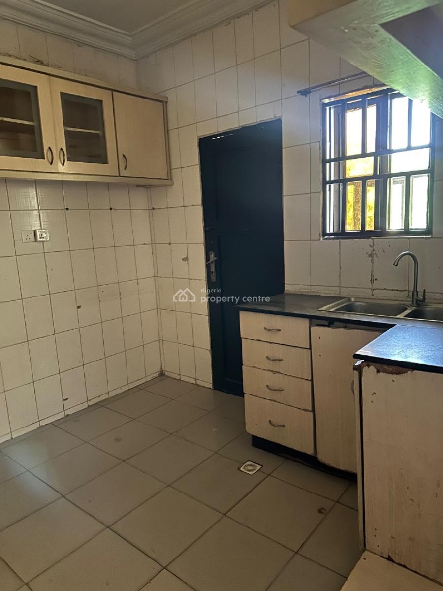4 Bedroom Spacious Flat with a 1 Room Bq., Off Rita Lori, Garki, Abuja, Flat / Apartment for Rent