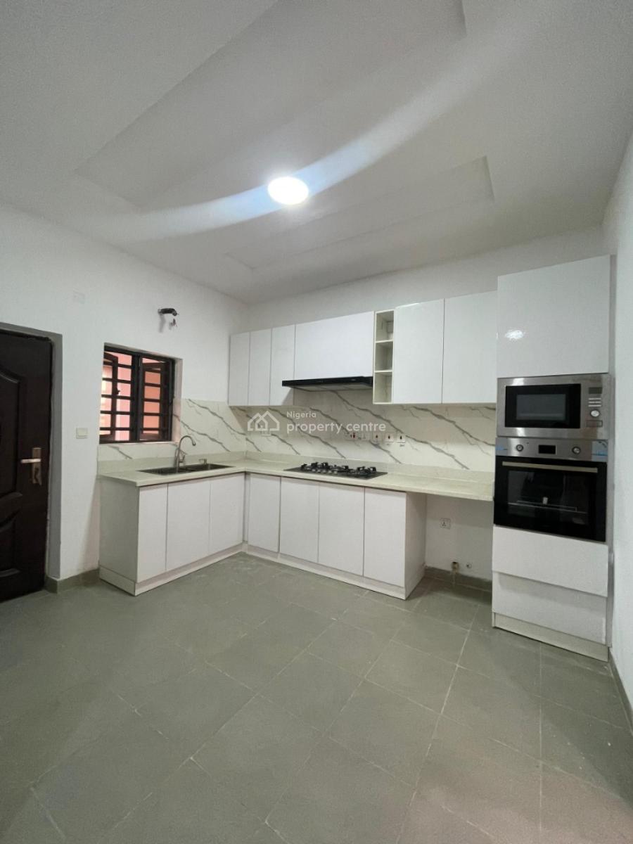 Contemporary Luxury 2 Bedroom Apartment, Lekki Phase 1, Lekki, Lagos, Flat / Apartment for Sale