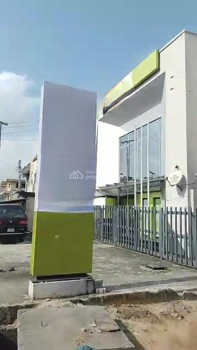 Commercial Building Along The Road Standing in 700sqm, Saint Finbarrs Road, Yaba, Lagos, Office Space for Sale