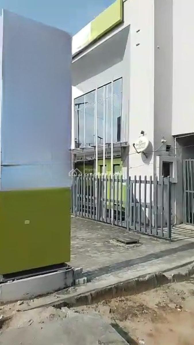Commercial Building Along The Road Standing in 700sqm, Saint Finbarrs Road, Yaba, Lagos, Office Space for Sale