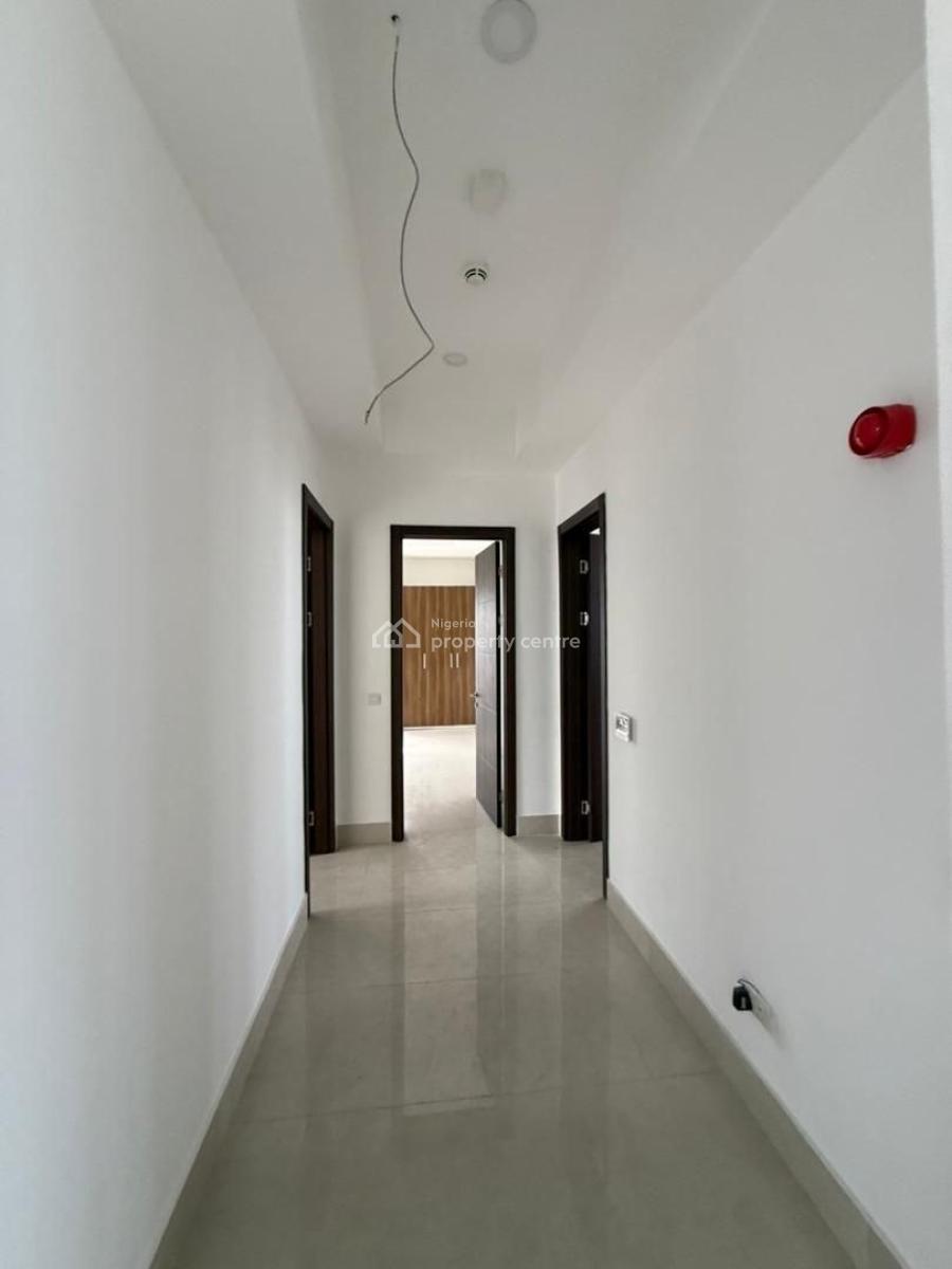 Newly Built 3 Bedroom with Bq, Lekki Phase 1, Lekki, Lagos, Flat / Apartment for Sale