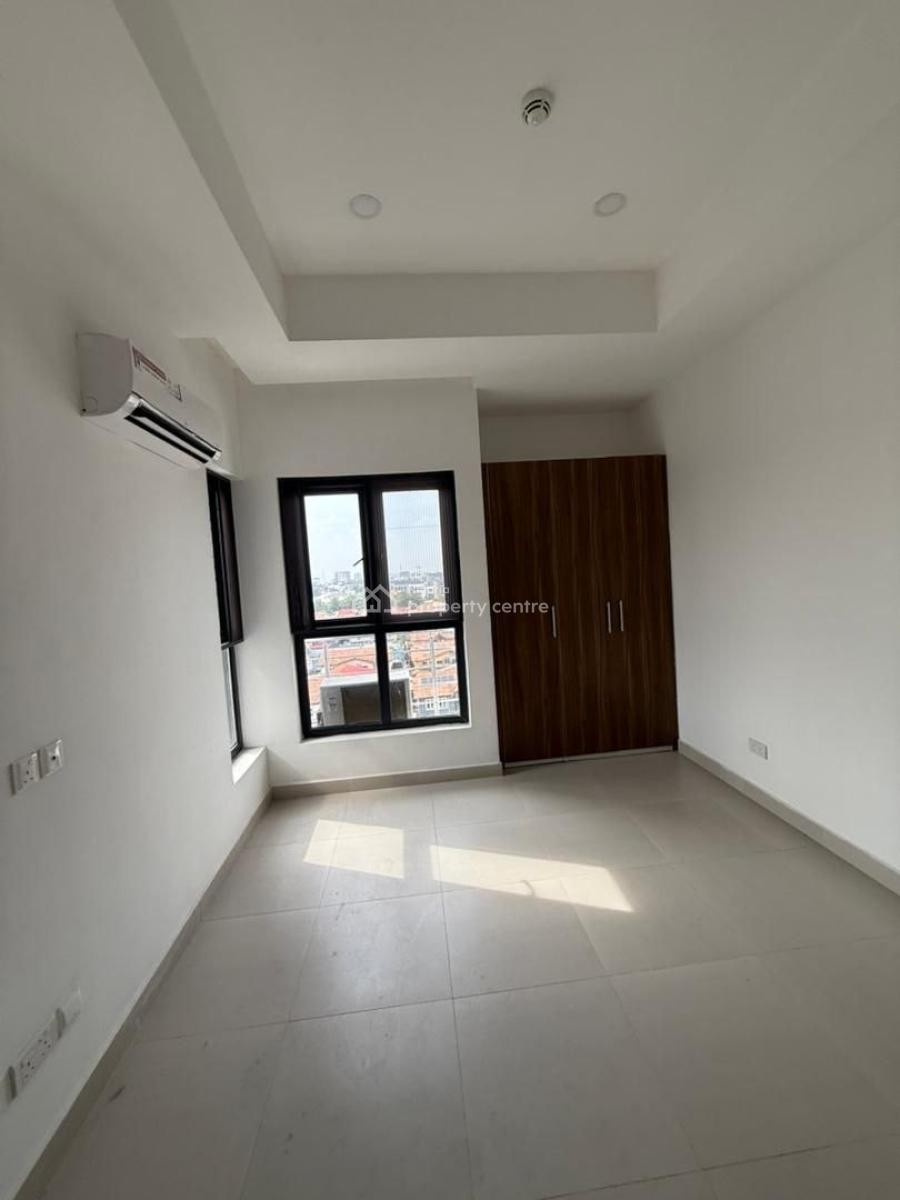Newly Built 3 Bedroom with Bq, Lekki Phase 1, Lekki, Lagos, Flat / Apartment for Sale