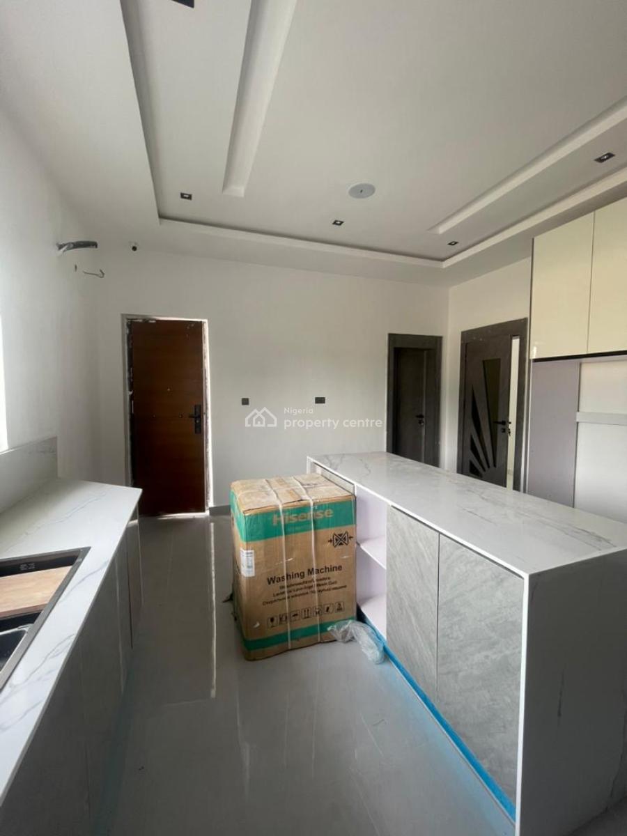 6 Bedroom Fully Detached with Bq, Hampton Bay, Lekki Phase 2, Lekki, Lagos, Detached Duplex for Sale