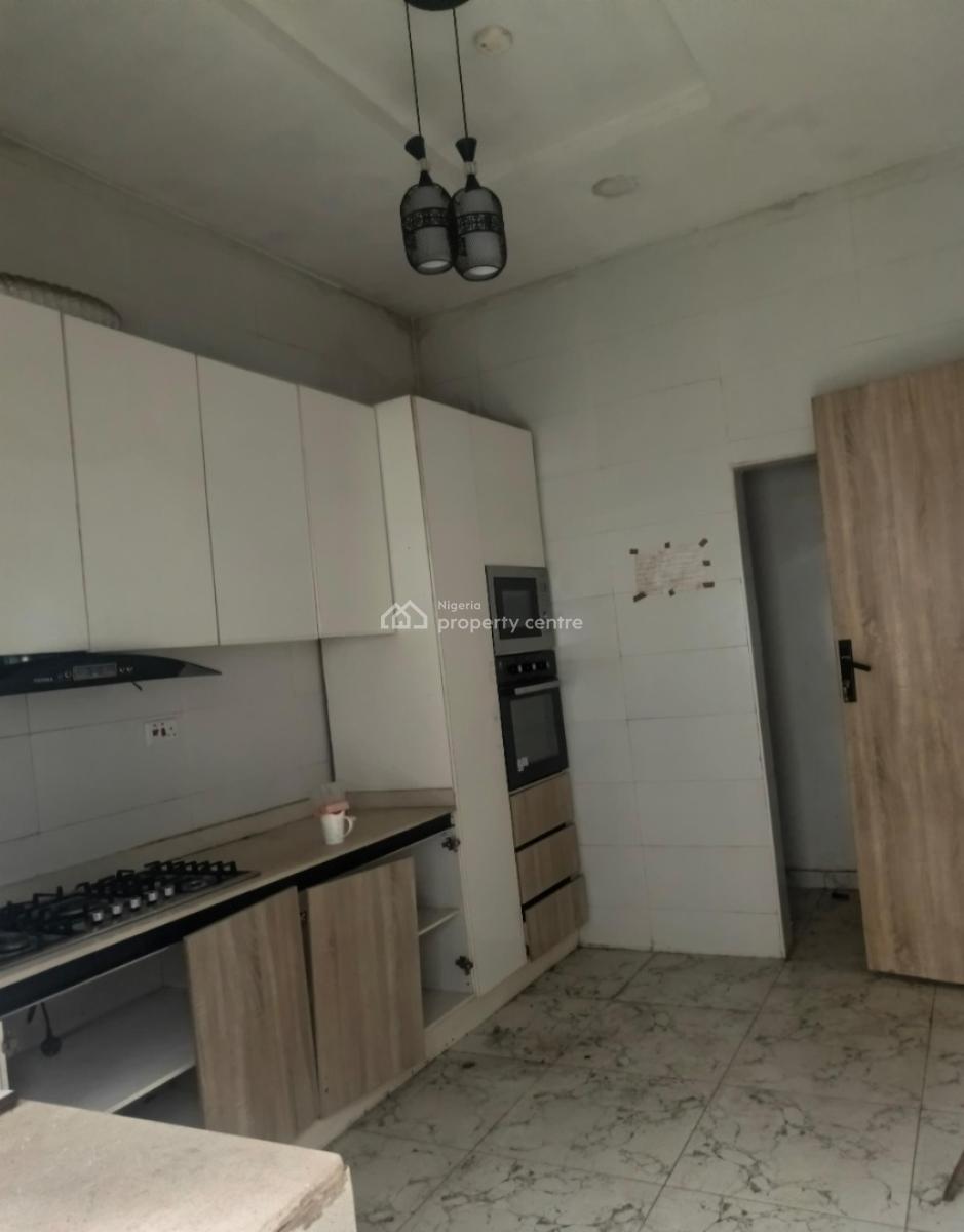 Beautiful 4 Bedroom Terrace Duplex in a Secure Estate, Lekki Peninsula, Lekki, Lagos, Terraced Duplex for Sale