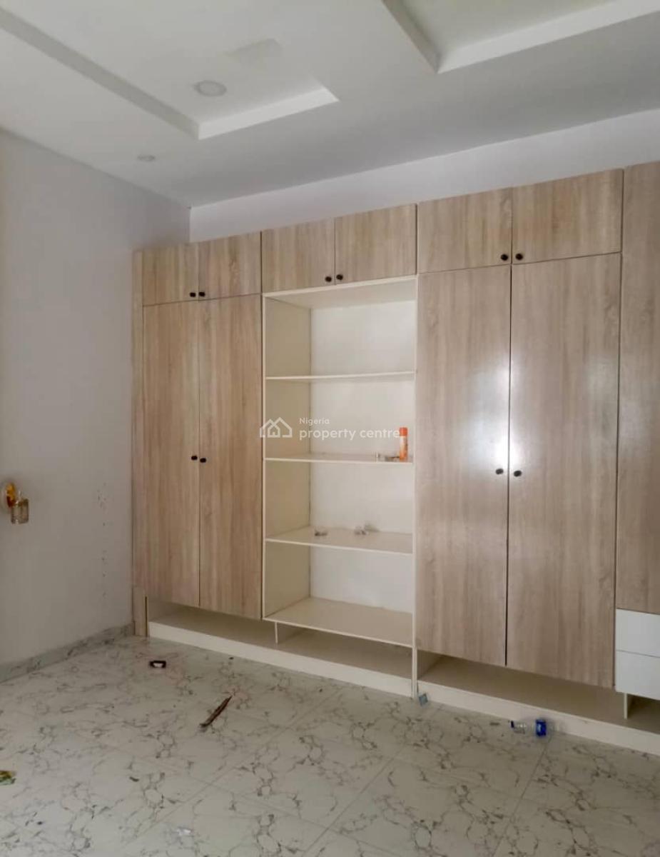 Beautiful 4 Bedroom Terrace Duplex in a Secure Estate, Lekki Peninsula, Lekki, Lagos, Terraced Duplex for Sale