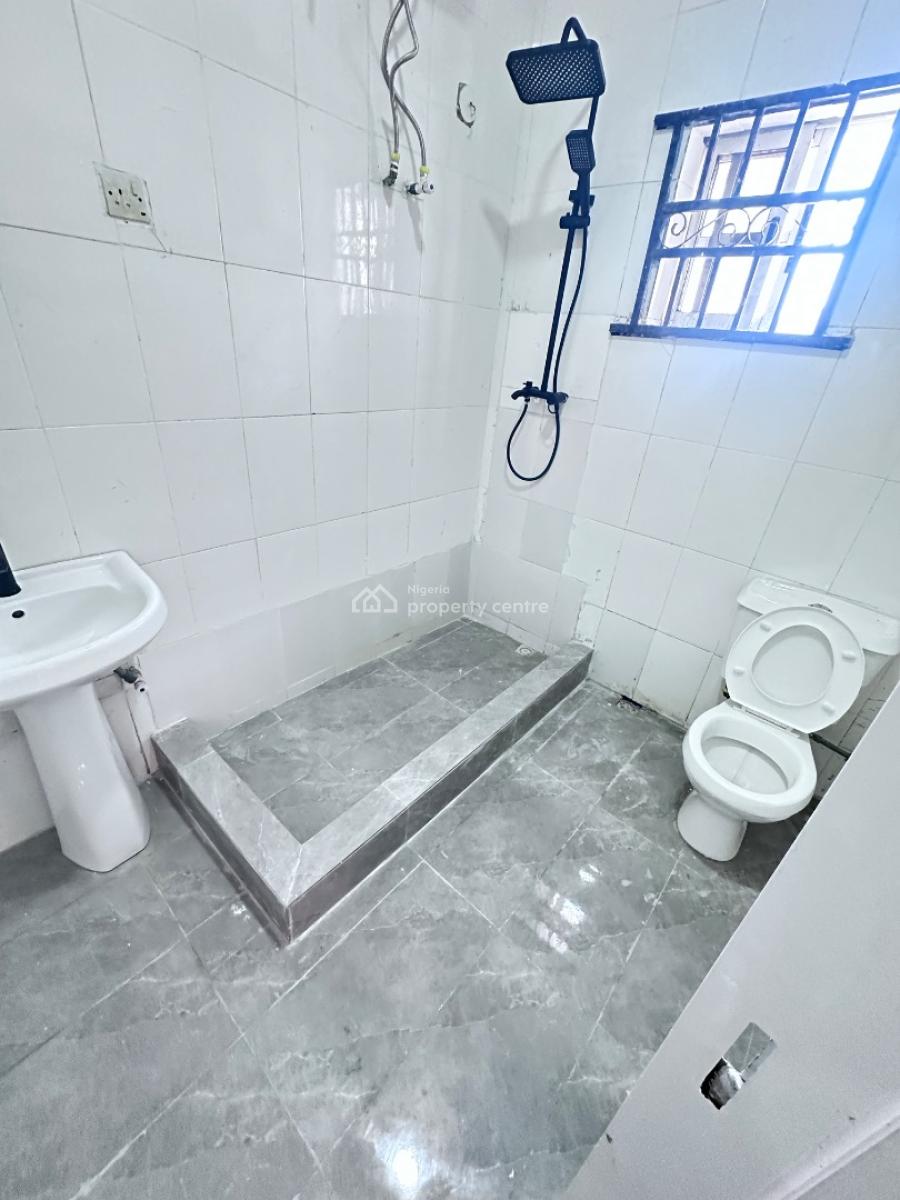 Spacious Newly Renovated 3bedroom Apartment, Obamusa, Agungi, Lekki, Lagos, Flat / Apartment for Rent
