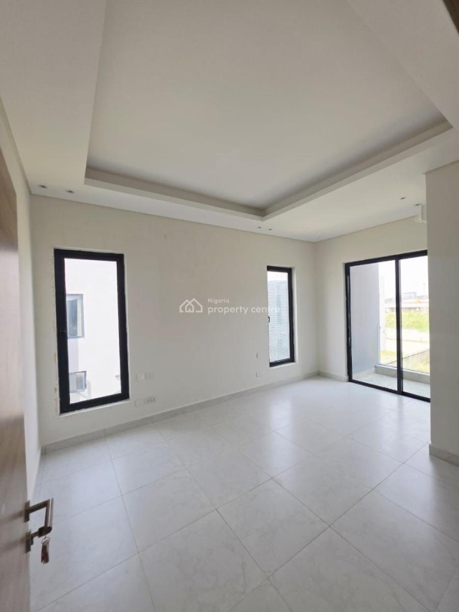 Four Bedroom Waterfront, Maiyegun Beach, Lekki Phase 2, Lekki, Lagos, Detached Duplex for Rent
