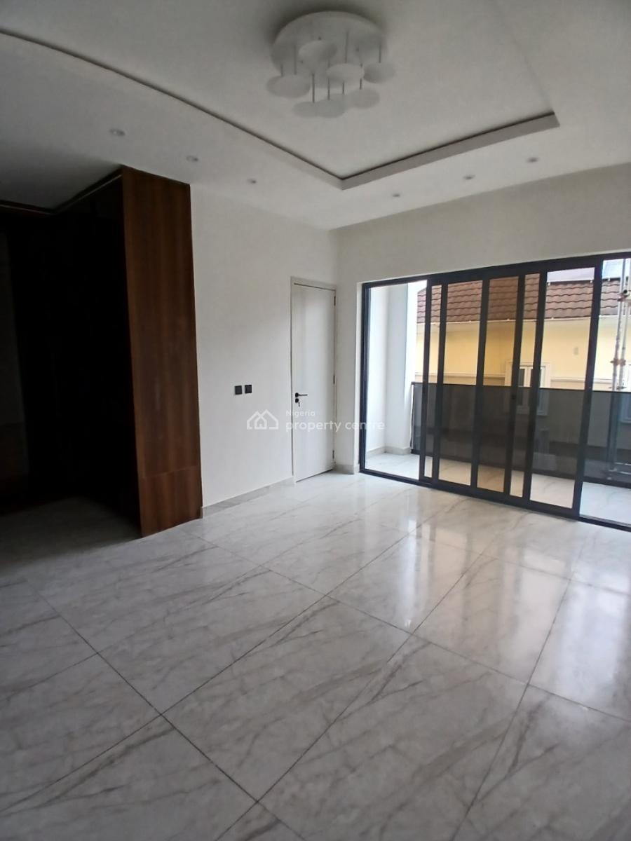 Newly Built and Serviced with 24/7 Power Supply 3 Bedroom En-suite Ter, Lekki Phase 1, Lekki, Lagos, Terraced Duplex for Rent