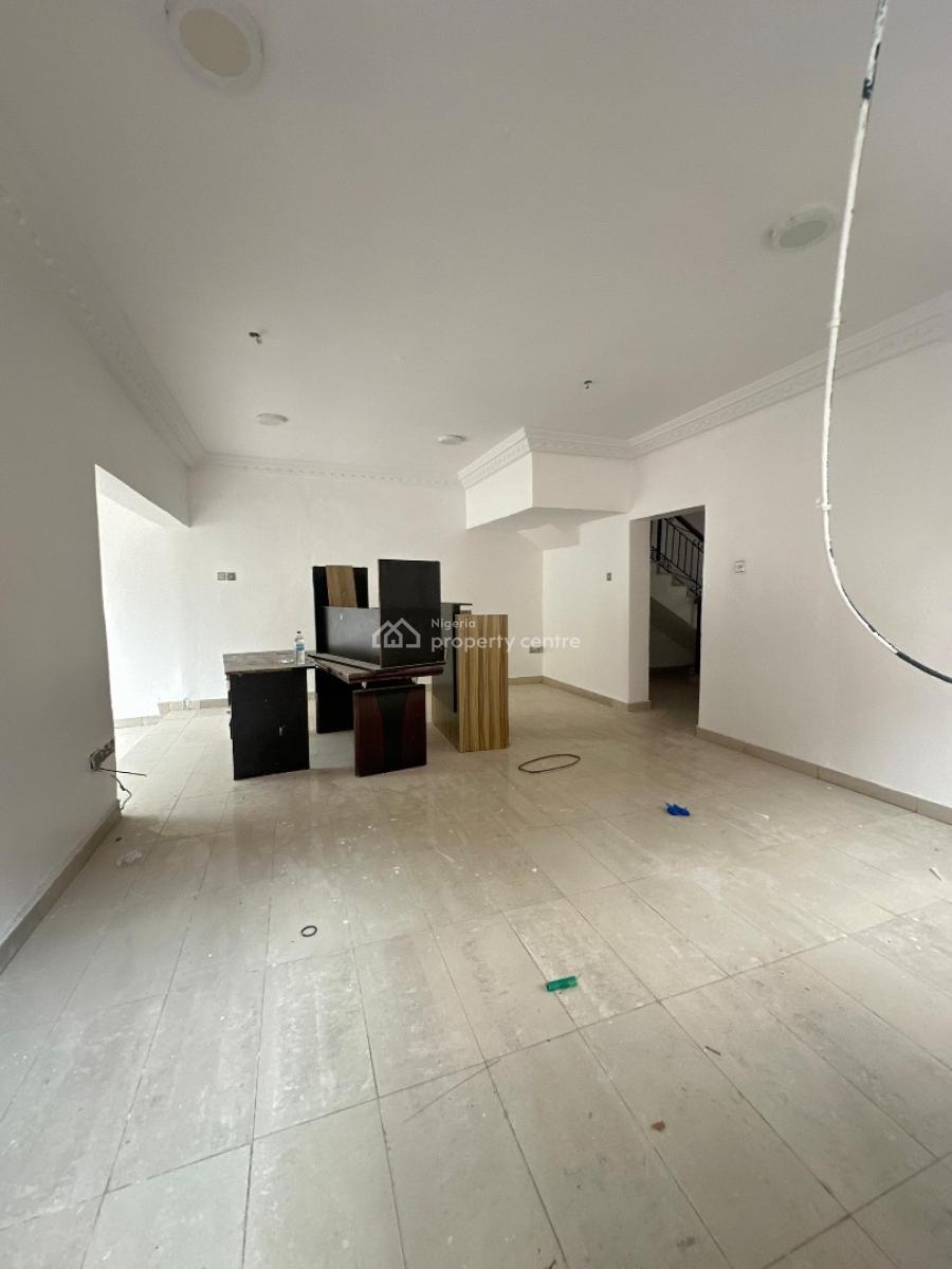 3 Bedroom Terrace Duplex with 2 Rooms Staff Quarters, Lekki Phase 1, Lekki, Lagos, Terraced Duplex for Rent