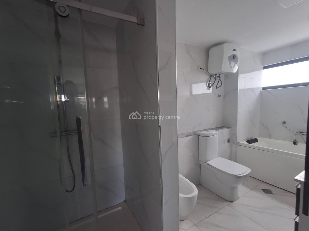 3 Bedroom Flat with Bq and Study, Lekki Phase 1, Lekki, Lagos, Flat / Apartment for Rent