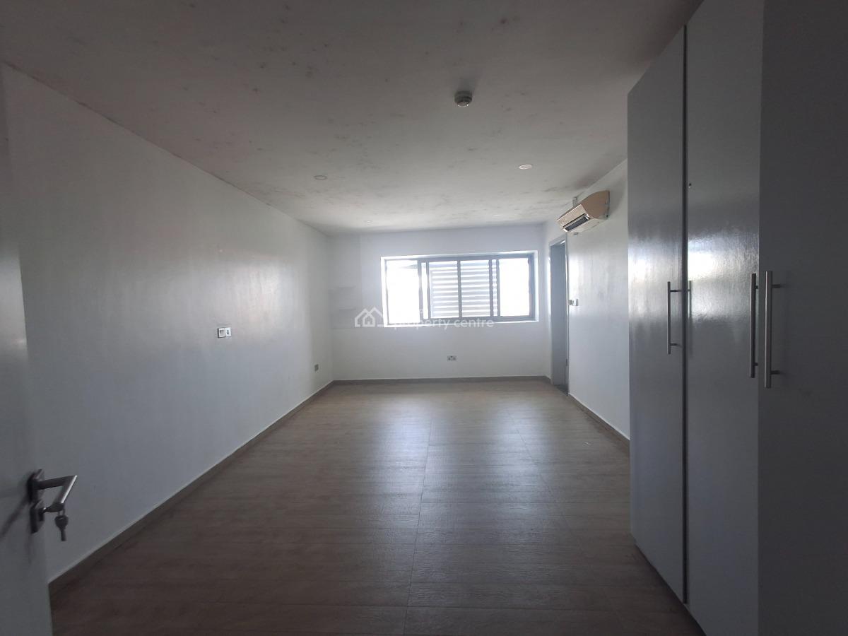 3 Bedroom Flat with Bq and Study, Lekki Phase 1, Lekki, Lagos, Flat / Apartment for Rent