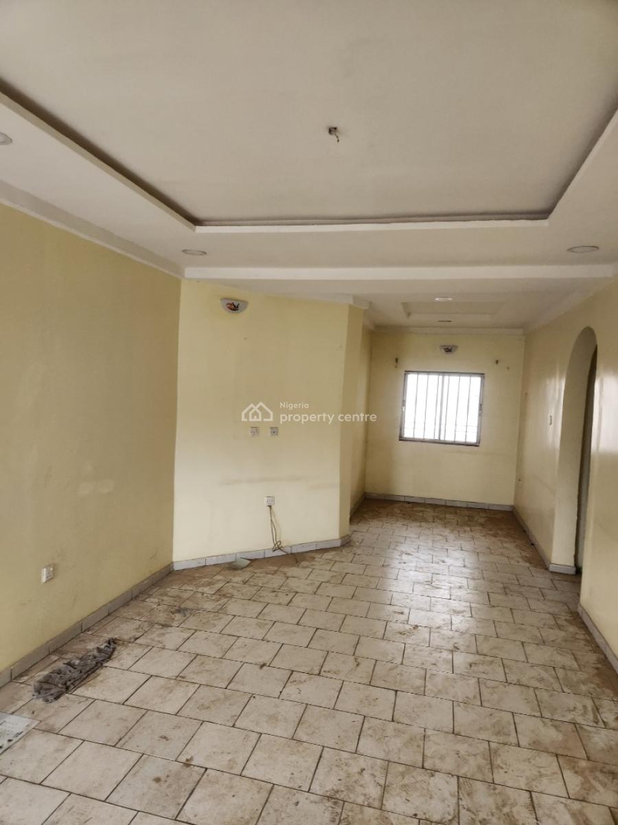 Nice 2 Bedroom Flat, 2nd Floor, Office,airbnb,residence, Off Amino Kanotarred Rd, Wuse 2, Abuja, Flat / Apartment for Rent
