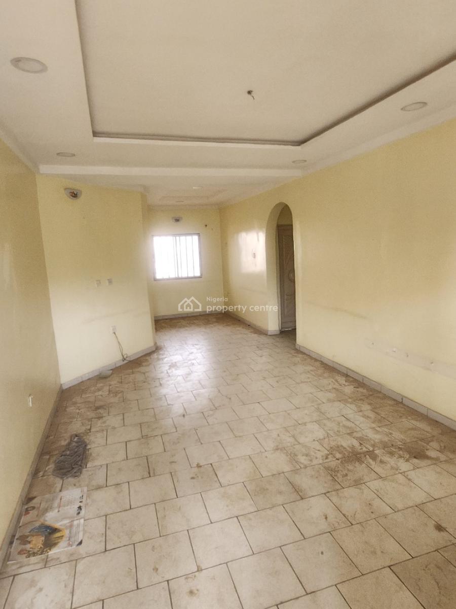 Nice 2 Bedroom Flat, 2nd Floor, Office,airbnb,residence, Off Amino Kanotarred Rd, Wuse 2, Abuja, Flat / Apartment for Rent