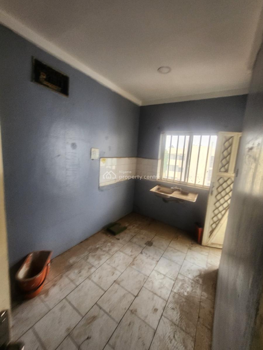 Nice 2 Bedroom Flat, 2nd Floor, Office,airbnb,residence, Off Amino Kanotarred Rd, Wuse 2, Abuja, Flat / Apartment for Rent