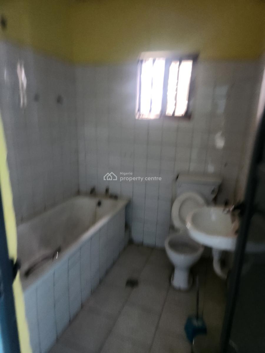 Nice 2 Bedroom Flat, 2nd Floor, Office,airbnb,residence, Off Amino Kanotarred Rd, Wuse 2, Abuja, Flat / Apartment for Rent