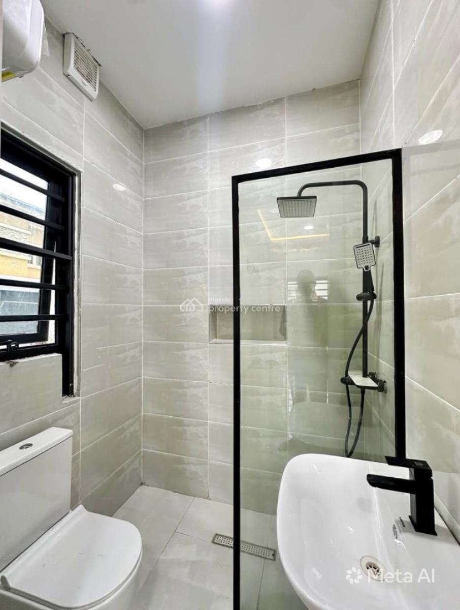 3 Bedroom Apartment, Lekki Phase 1, Lekki, Lagos, Flat / Apartment for Rent
