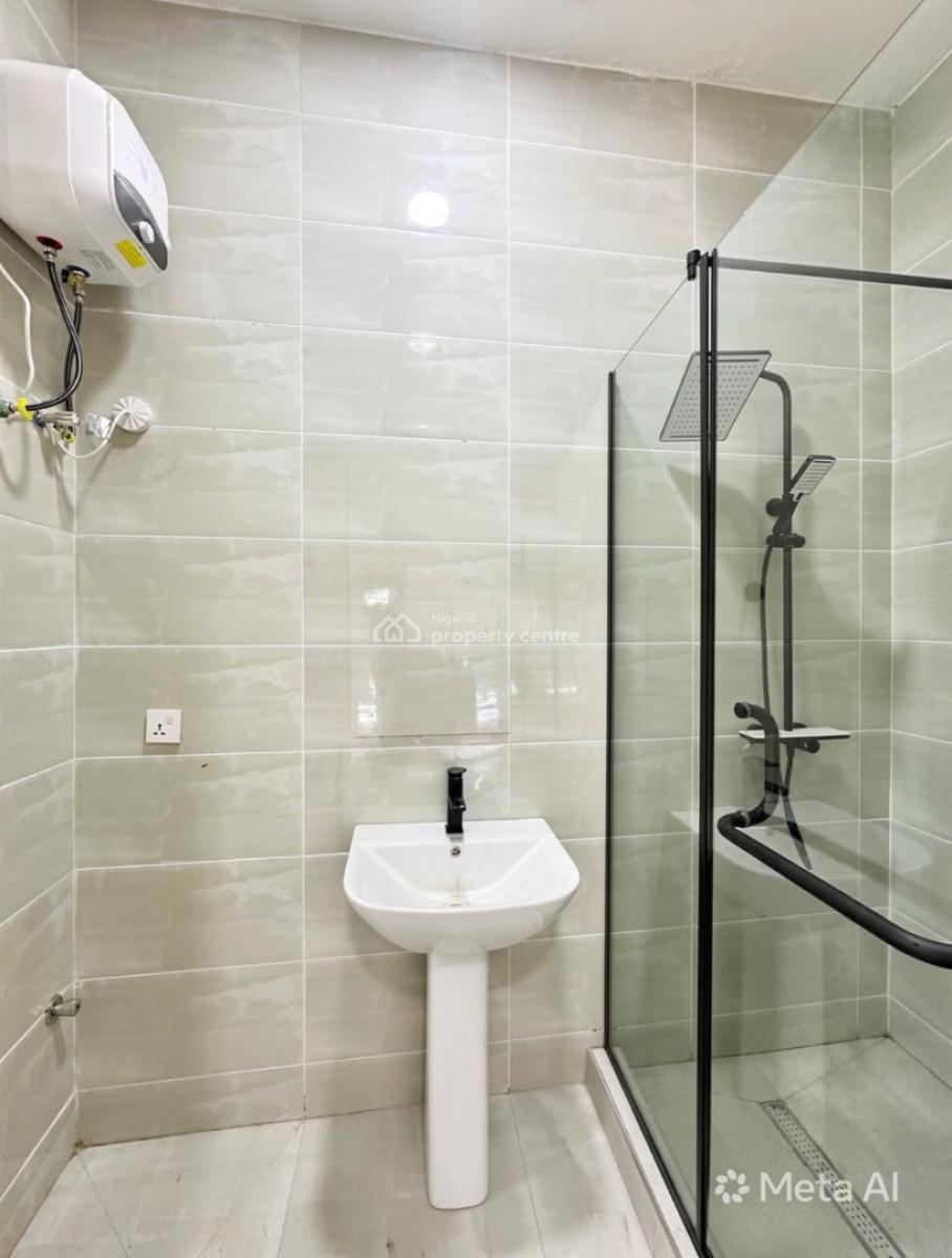 3 Bedroom Apartment, Lekki Phase 1, Lekki, Lagos, Flat / Apartment for Rent