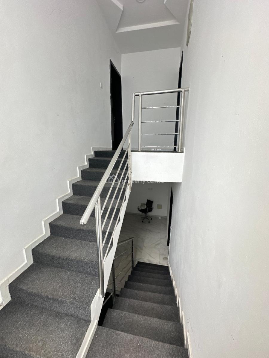 4 Bedroom Self-serviced Semi-detached Duplex, Osapa, Lekki, Lagos, Semi-detached Duplex for Rent
