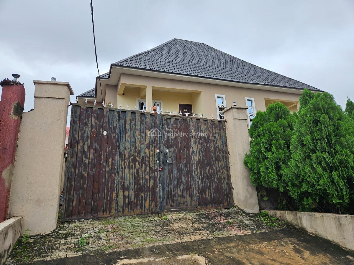 Nicely Built 6 Bedroom Flat, Udoka Housing Estate, Awka, Anambra, Flat / Apartment for Sale