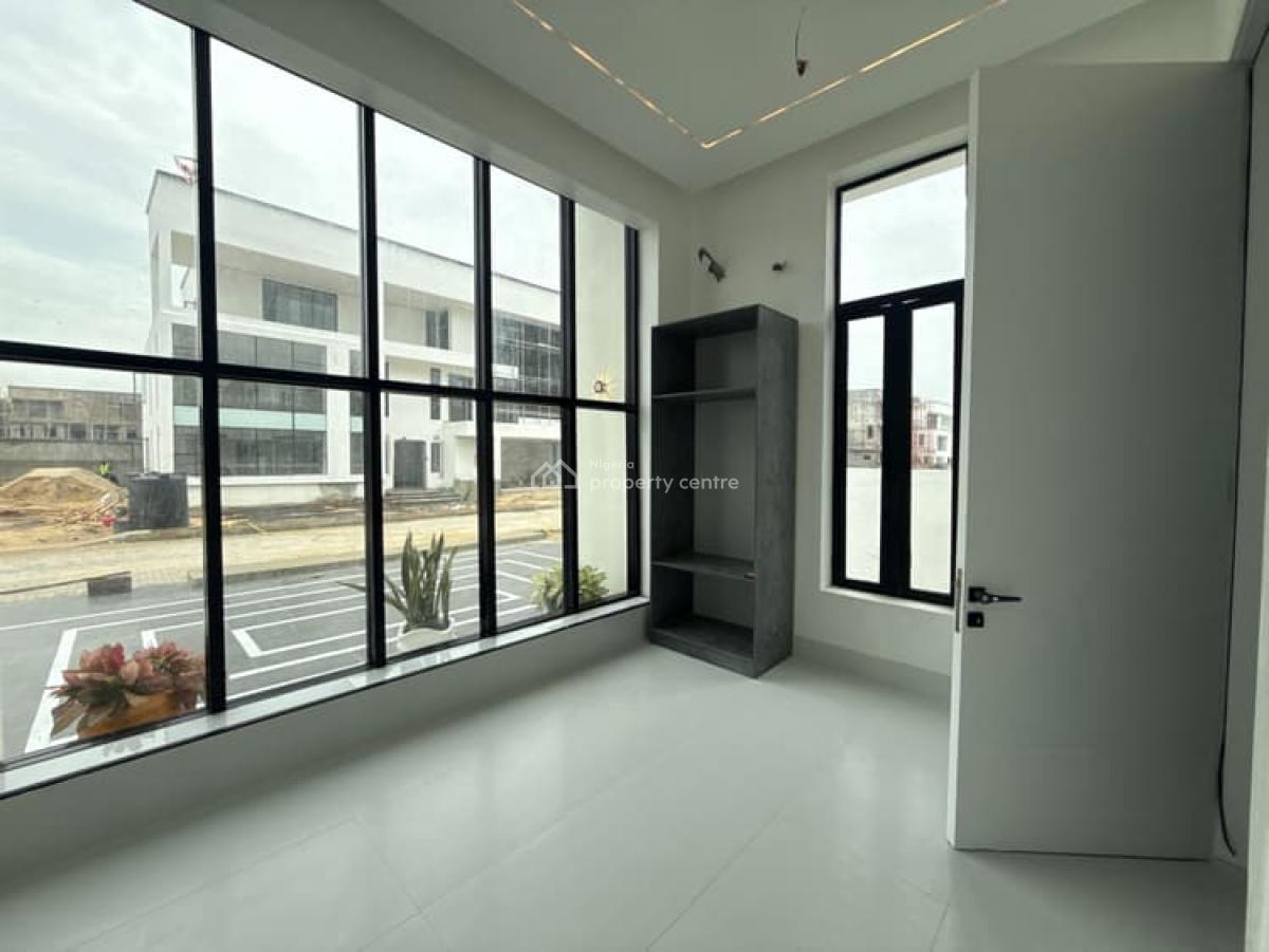 Luxurious 5 Bedroom Semi-detached Duplex, Lekki Foreshore, Lekki Phase 1, Lekki, Lagos, Semi-detached Duplex for Sale