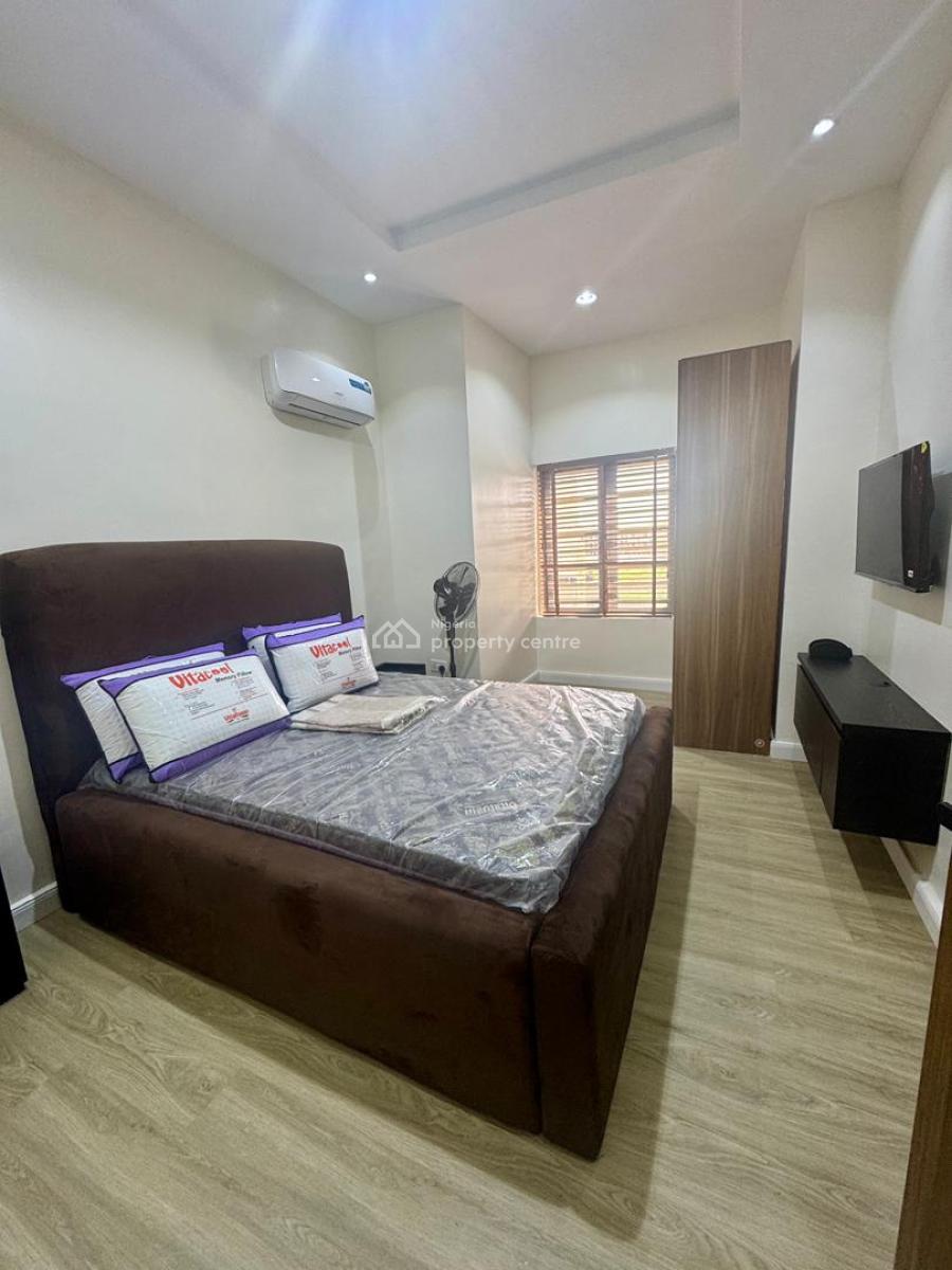 Furnished 3 Bedroom Serviced Apartment, Freedomway, Lekki Phase 1, Lekki, Lagos, Flat / Apartment for Rent