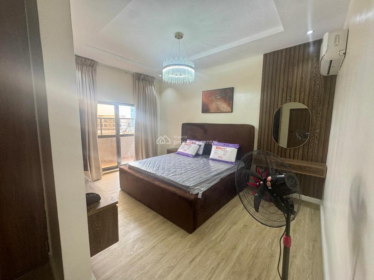 Furnished 3 Bedroom Serviced Apartment, Freedomway, Lekki Phase 1, Lekki, Lagos, Flat / Apartment for Rent